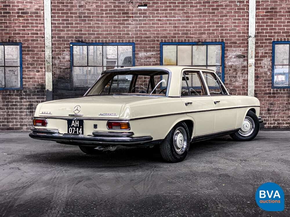 Mercedes-Benz 250S W108 2.5 131 PS 1967, AH-07-14.