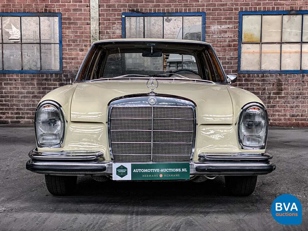 Mercedes-Benz 250S W108 2.5 131 PS 1967, AH-07-14.