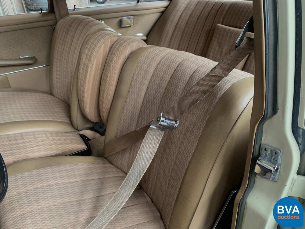 Mercedes-Benz 250S W108 2.5 131 PS 1967, AH-07-14.