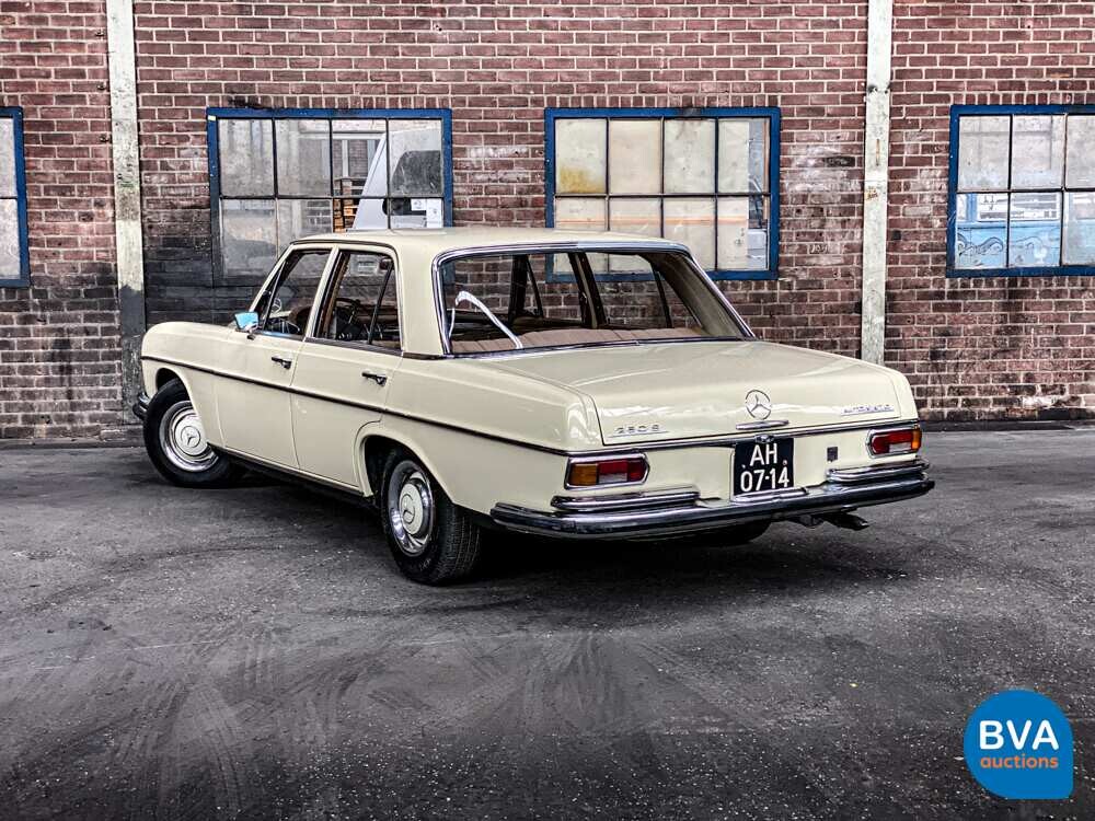Mercedes-Benz 250S W108 2.5 131 PS 1967, AH-07-14.