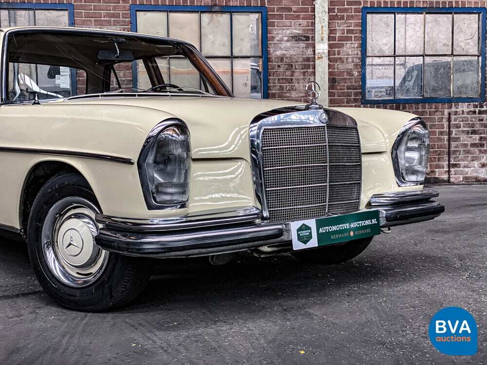 Mercedes-Benz 250S W108 2.5 131 PS 1967, AH-07-14.