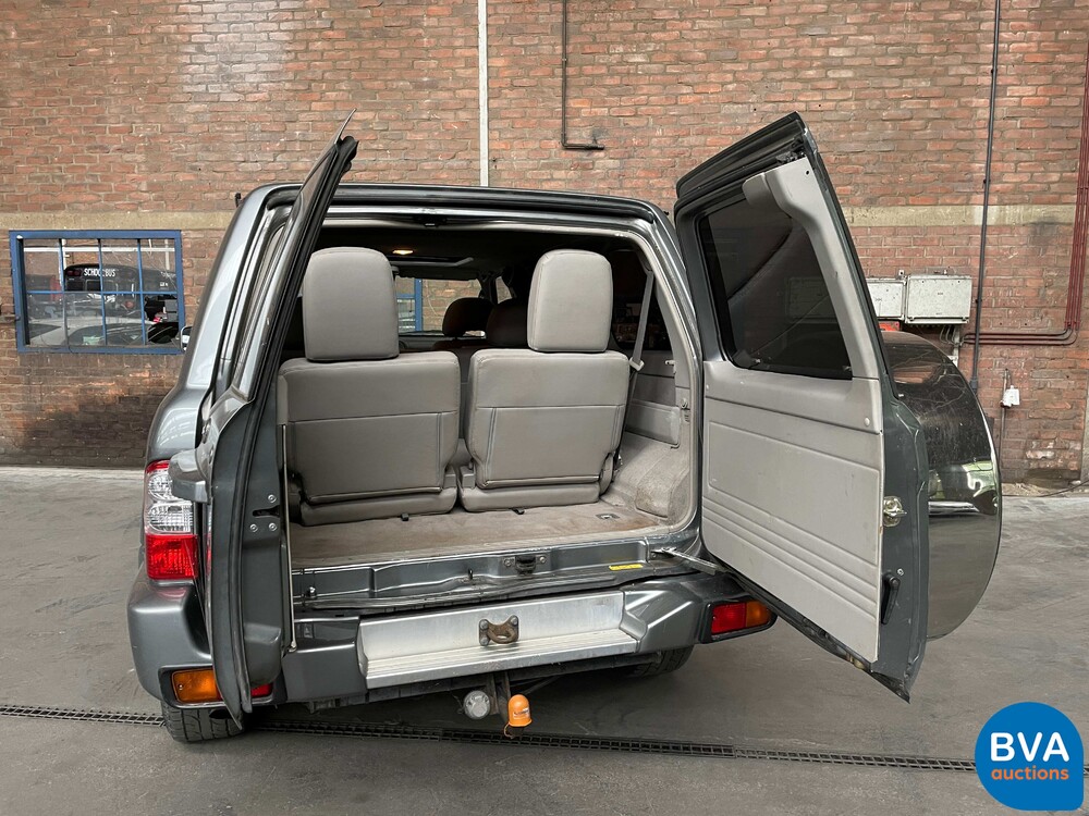 Nissan Patrol 158 PS 2003.