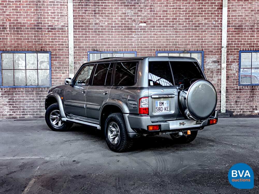 Nissan Patrol 158 PS 2003.