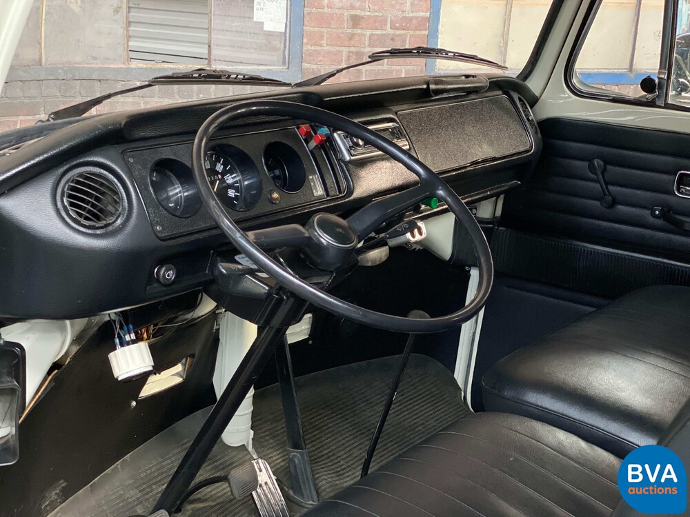 Volkswagen Transporter T2 2.0 71 PS 1973, 83-YB-32.