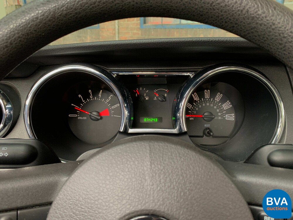 Ford USA Mustang convertible 4.0I V6 213hp 2005, 48-XL-ND.