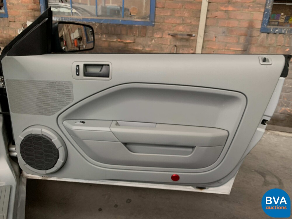 Ford USA Mustang convertible 4.0I V6 213hp 2005, 48-XL-ND.