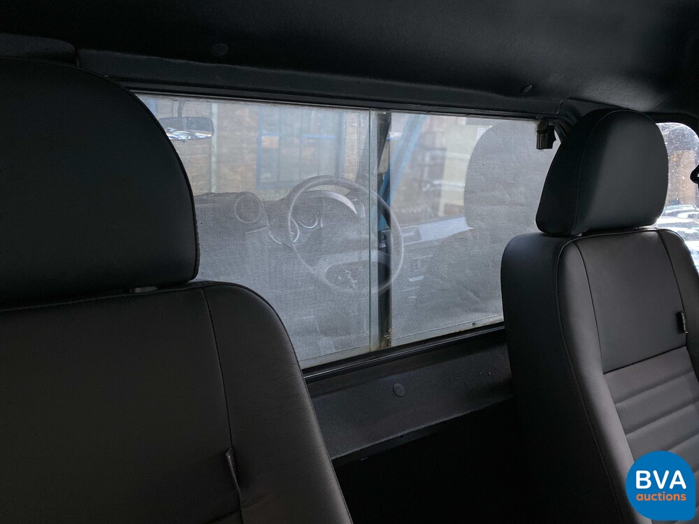 Land Rover Defender Pick-Up FX4 Graues Nummernschild 122pk 2015, VHD-72-F.