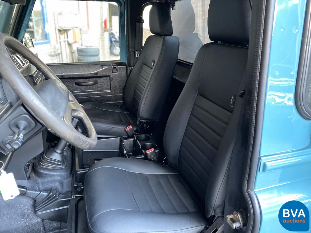 Land Rover Defender Pick-Up FX4 Graues Nummernschild 122pk 2015, VHD-72-F.