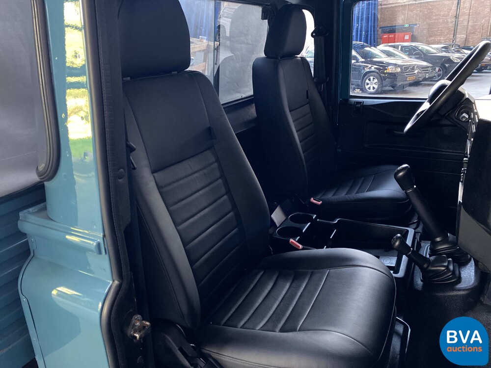 Land Rover Defender Pick-Up FX4 Graues Nummernschild 122pk 2015, VHD-72-F.