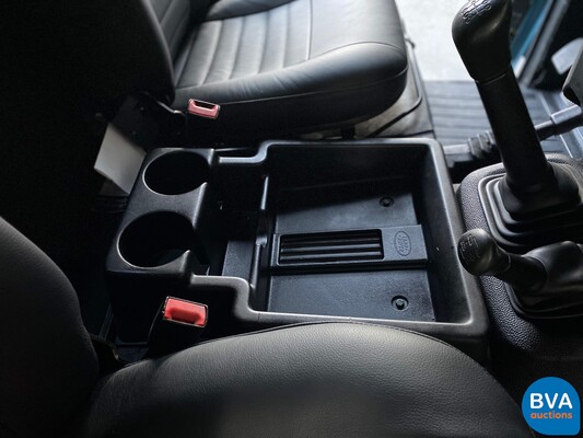 Land Rover Defender Pick-Up FX4 Grijs kenteken 122pk 2015, VHD-72-F