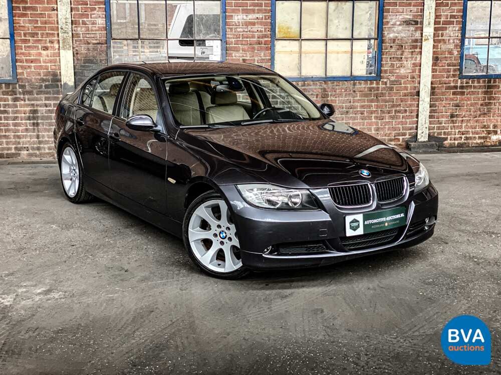 BMW 320i 3-series Dynamic Executive 150pk 2005 -Original NL-, 72-RK-ZG.