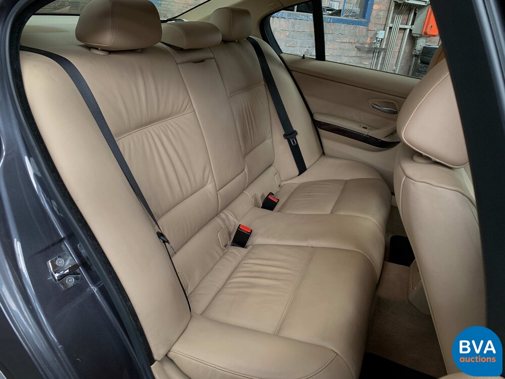 BMW 320i 3-series Dynamic Executive 150pk 2005 -Original NL-, 72-RK-ZG.