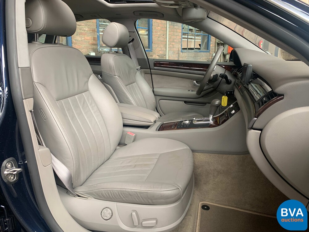 Audi A8 3.7 Quattro Exclusive 280 PS 2003, SB-104-T.