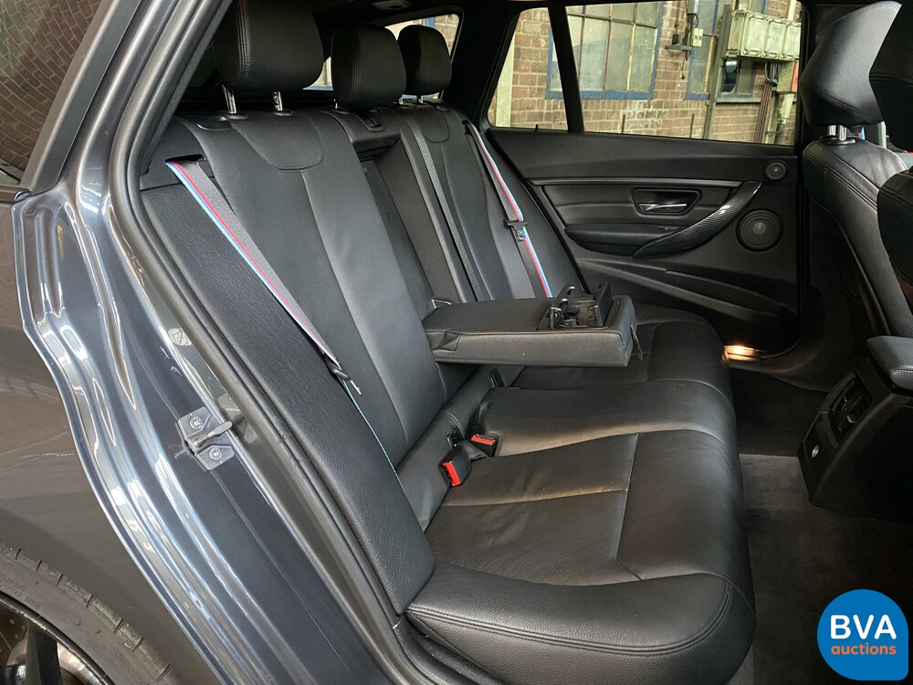 BMW 335d xDrive M-Performance Touring M-Sport 349pk 2013, TJ-180-T.
