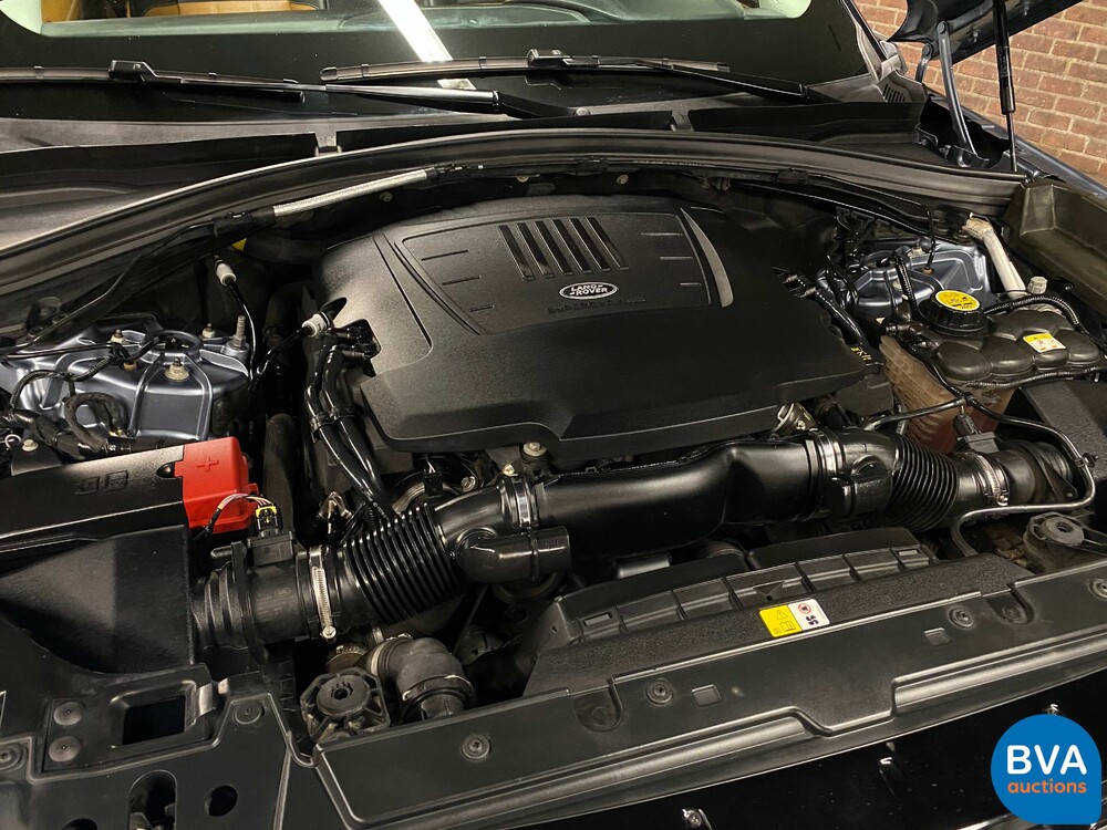 Land Rover Range Rover Velar P380 Supercharged R-Dynamic HSE V6 380 PS 2018.