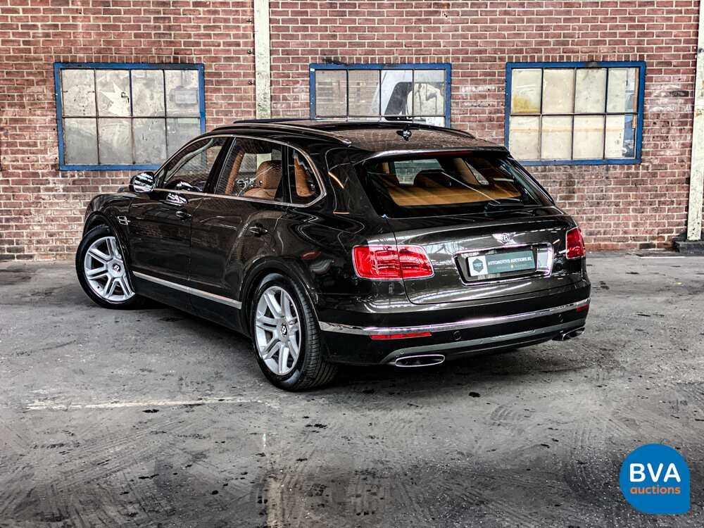 Bentley Bentayga 6.0 W12 608pk 2018 -Original NL-, RK-639-X.