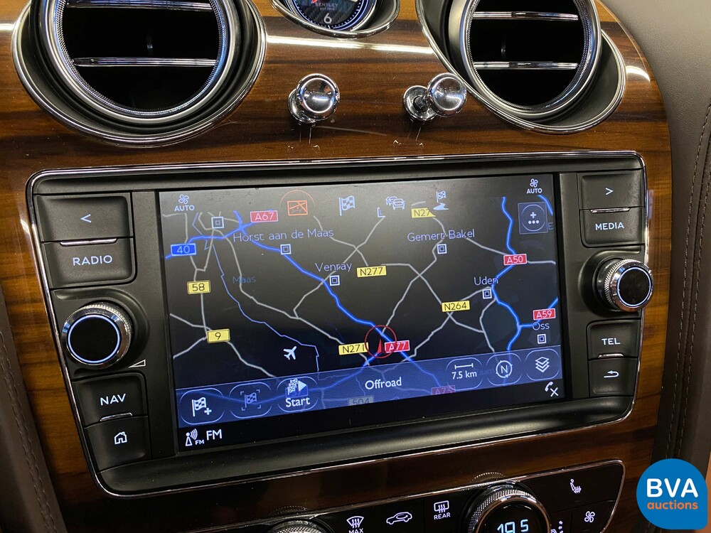 Bentley Bentayga 6.0 W12 608pk 2018 -Original NL-, RK-639-X.