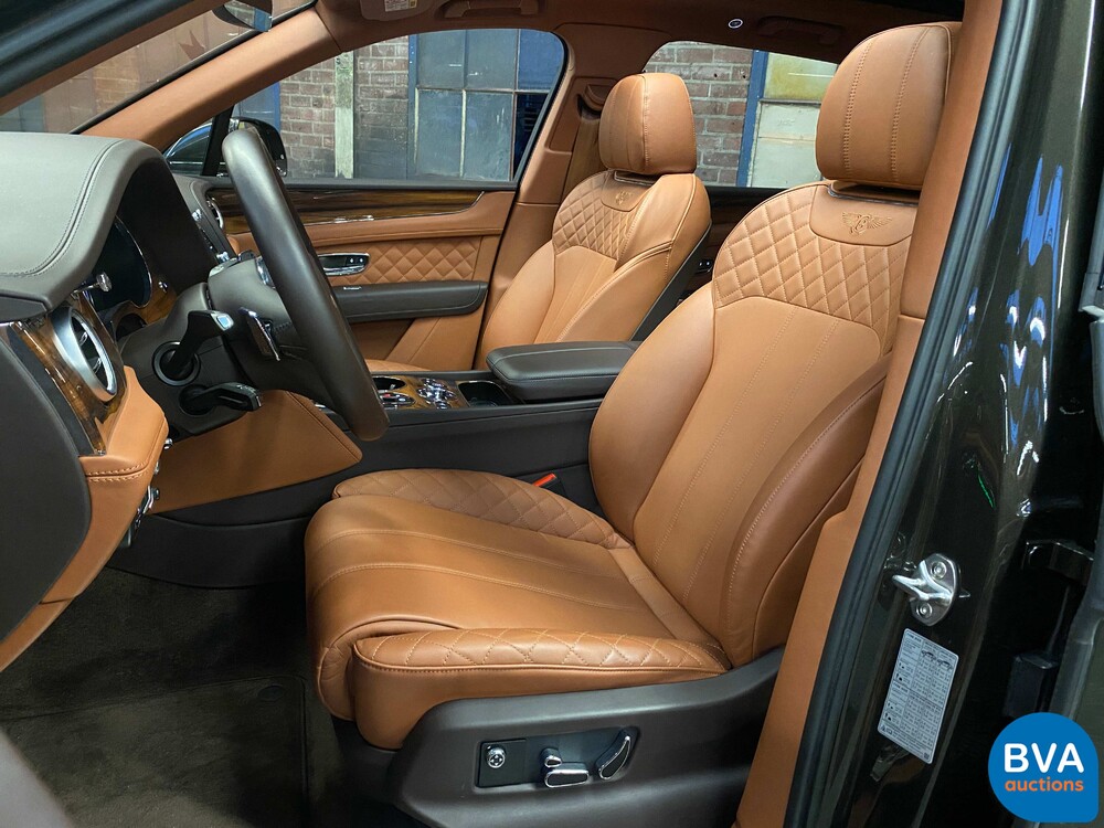 Bentley Bentayga 6.0 W12 608pk 2018 -Original NL-, RK-639-X.