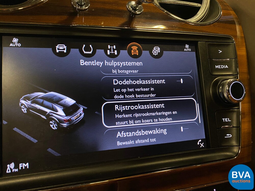 Bentley Bentayga 6.0 W12 608pk 2018 -Original NL-, RK-639-X.