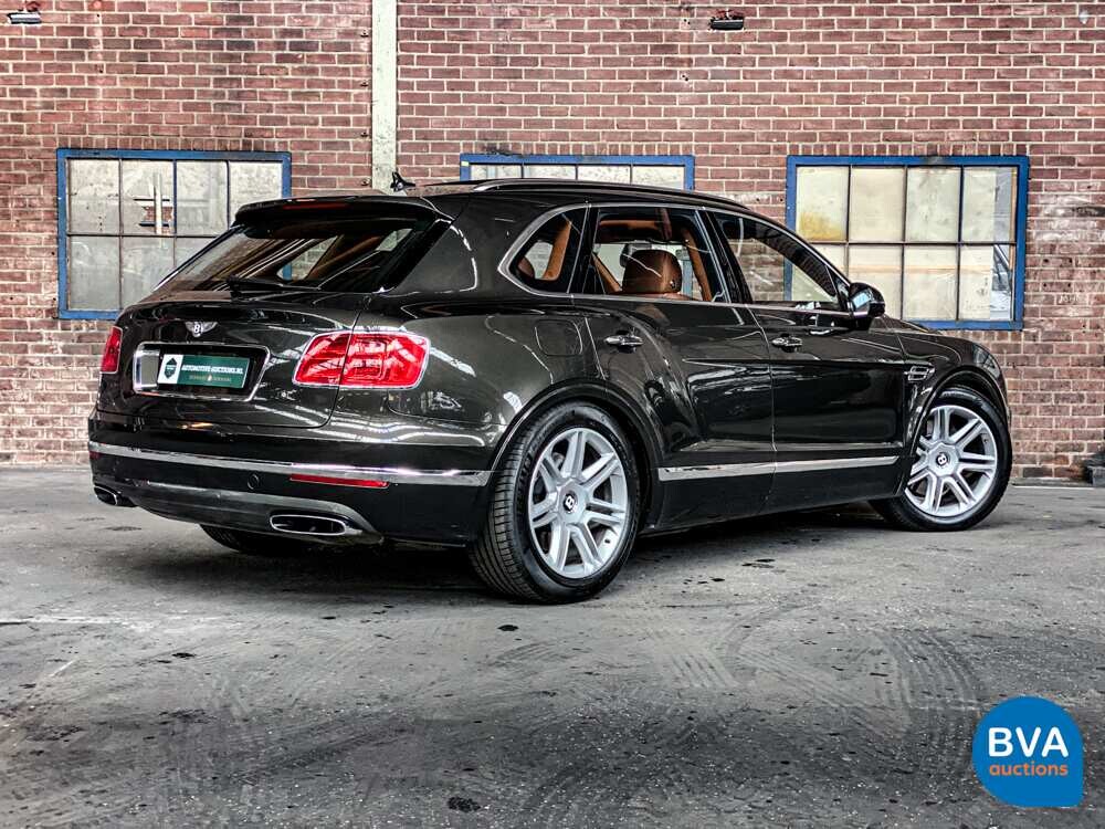 Bentley Bentayga 6.0 W12 608pk 2018 -Original NL-, RK-639-X.