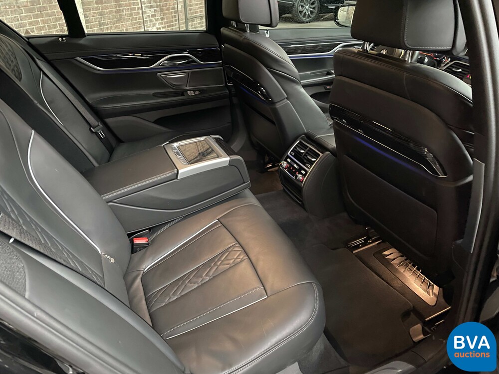 BMW 740e iPerformance M-Sport High Executive 7er 326pk 2016 -Original NL-, KT-137-L.