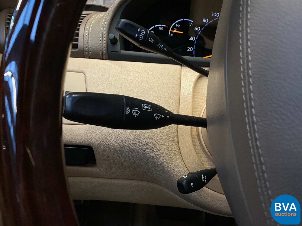 Mercedes-Benz CL500 C215 5.0 V8 2002.