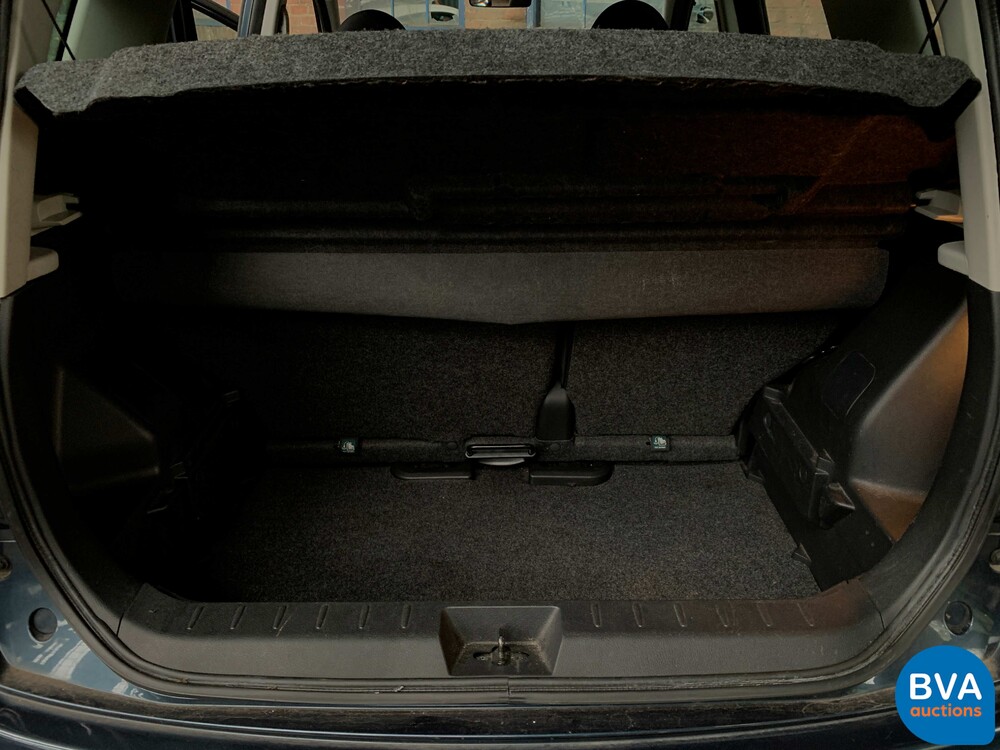 Nissan-Anmerkung 1.4 Visia 88 PS 2012, JP-072-J.