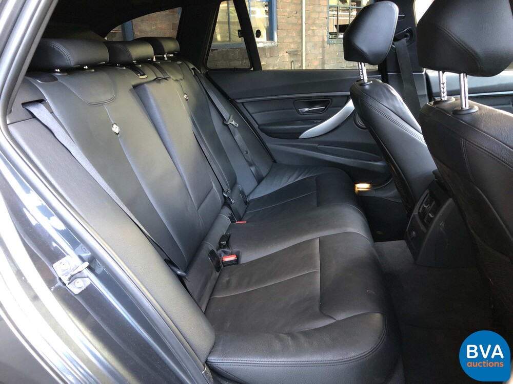 Alpina BMW B3 BiTurbo Touring Allrad 409pk 2013, JZ-235-B.