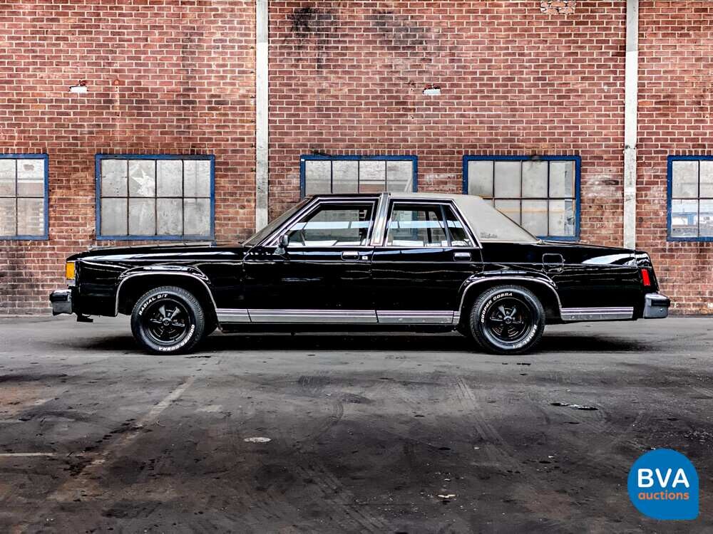 Ford LTD Krone Victoria 5.0L V8.