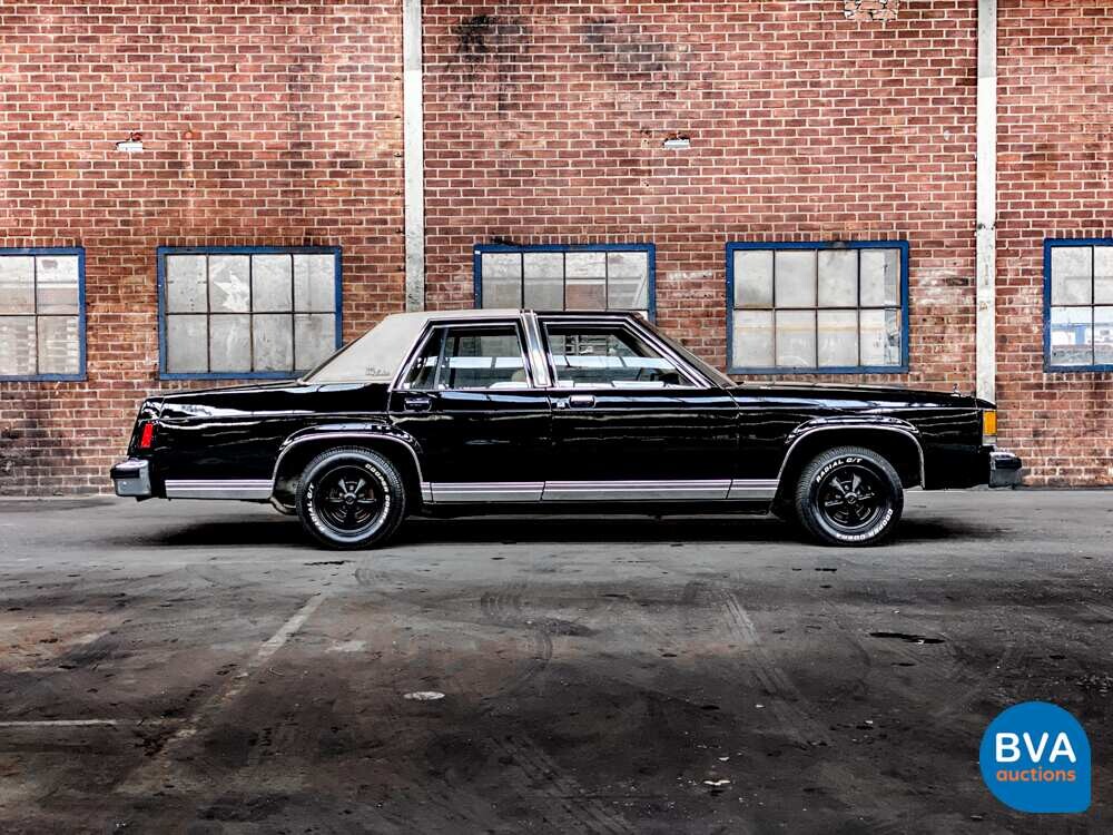 Ford LTD Krone Victoria 5.0L V8.