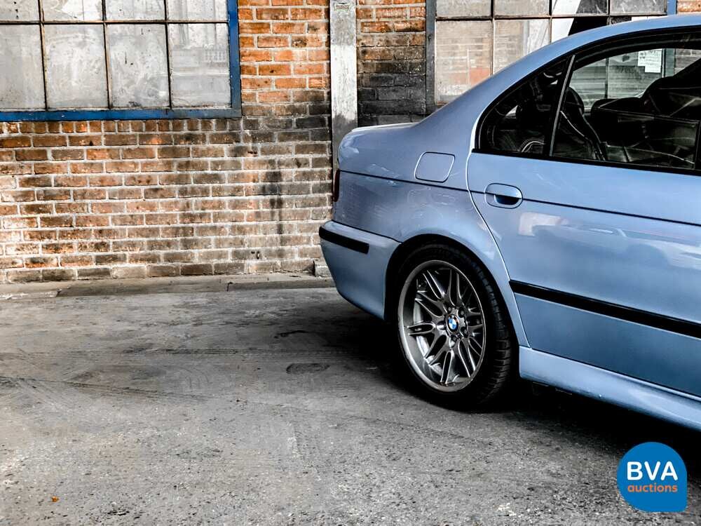 BMW M5 E39 Limousine 400PS 5er 2000 -Org. Niederländisch, 99-DZ-VZ.