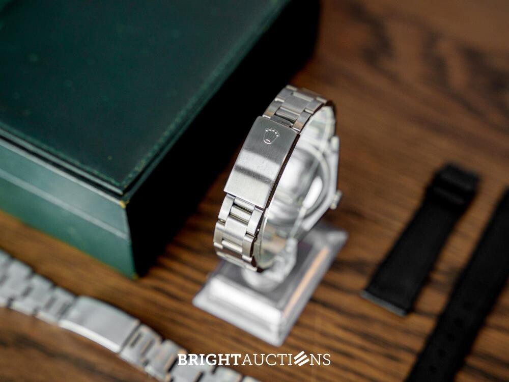 Rolex 6694 Oysterdate - White and Gold Dail - 1975