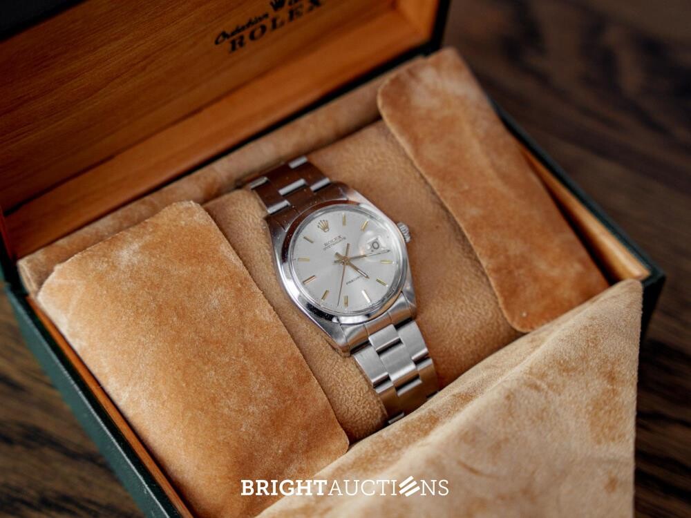 Rolex 6694 Oysterdate - White and Gold Dail - 1975