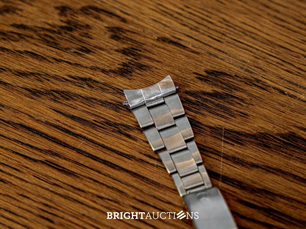 Rolex 6694 Oysterdate - White and Gold Dail - 1975
