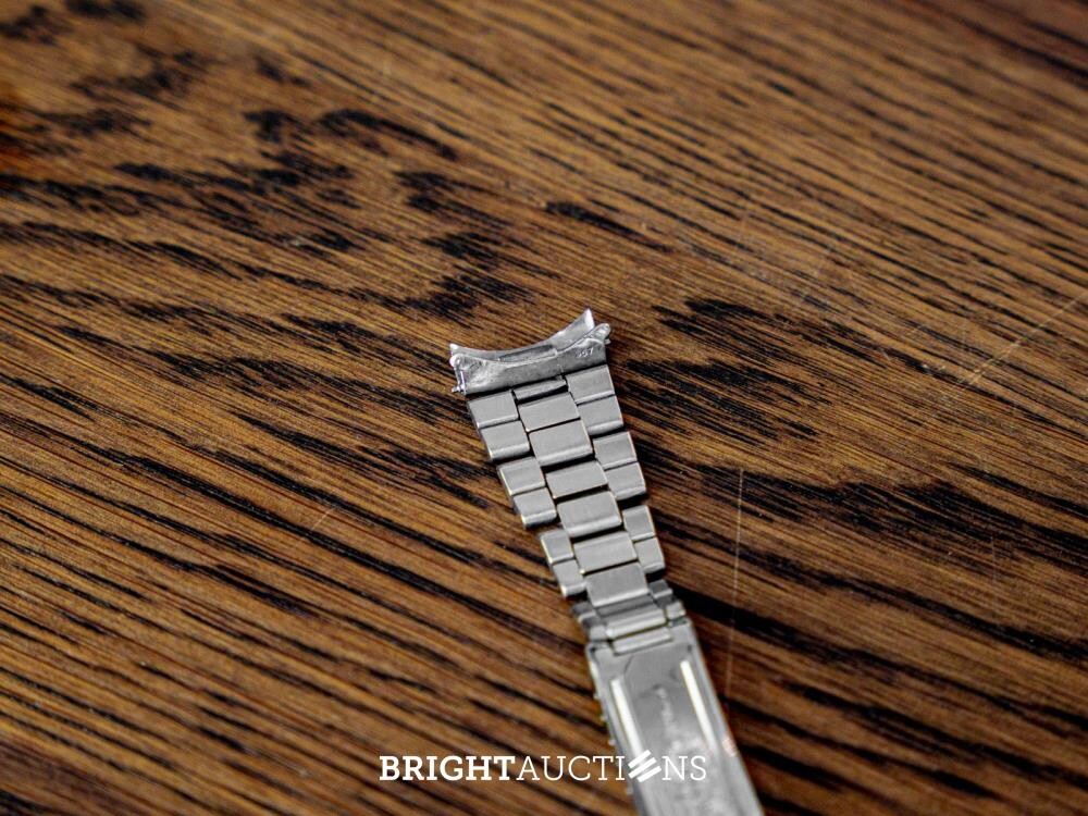 Rolex 6694 Oysterdate - White and Gold Dail - 1975