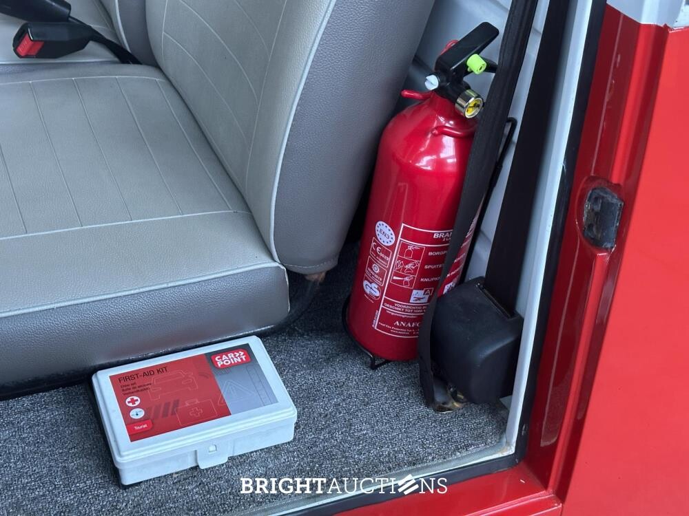 Volkswagen Split Bus T1 Samba 46HP 1981, 1-ZSB-73
