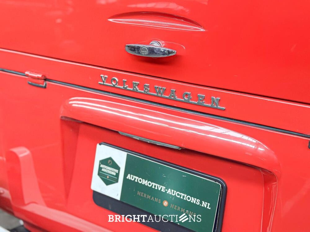 Volkswagen Split Bus T1 Samba 46HP 1981, 1-ZSB-73
