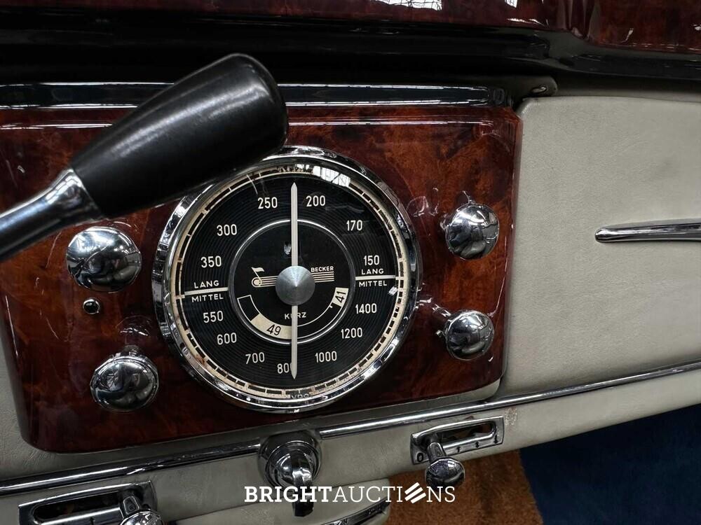 Mercedes-Benz 220 A Cabriolet W187 200-SERIE 1951, DR-27-11