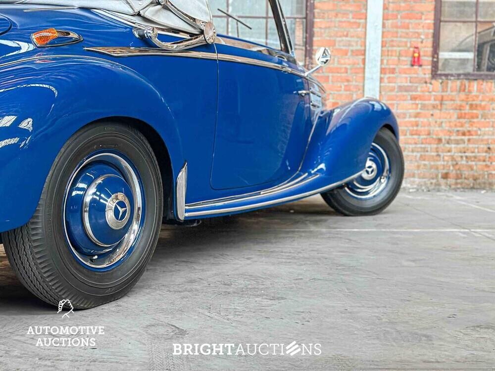 Mercedes-Benz 220 A Cabriolet W187 200-SERIE 1951, DR-27-11