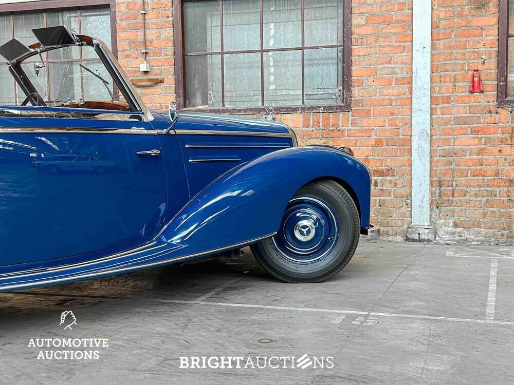 Mercedes-Benz 220 A Cabriolet W187 200-SERIE 1951, DR-27-11