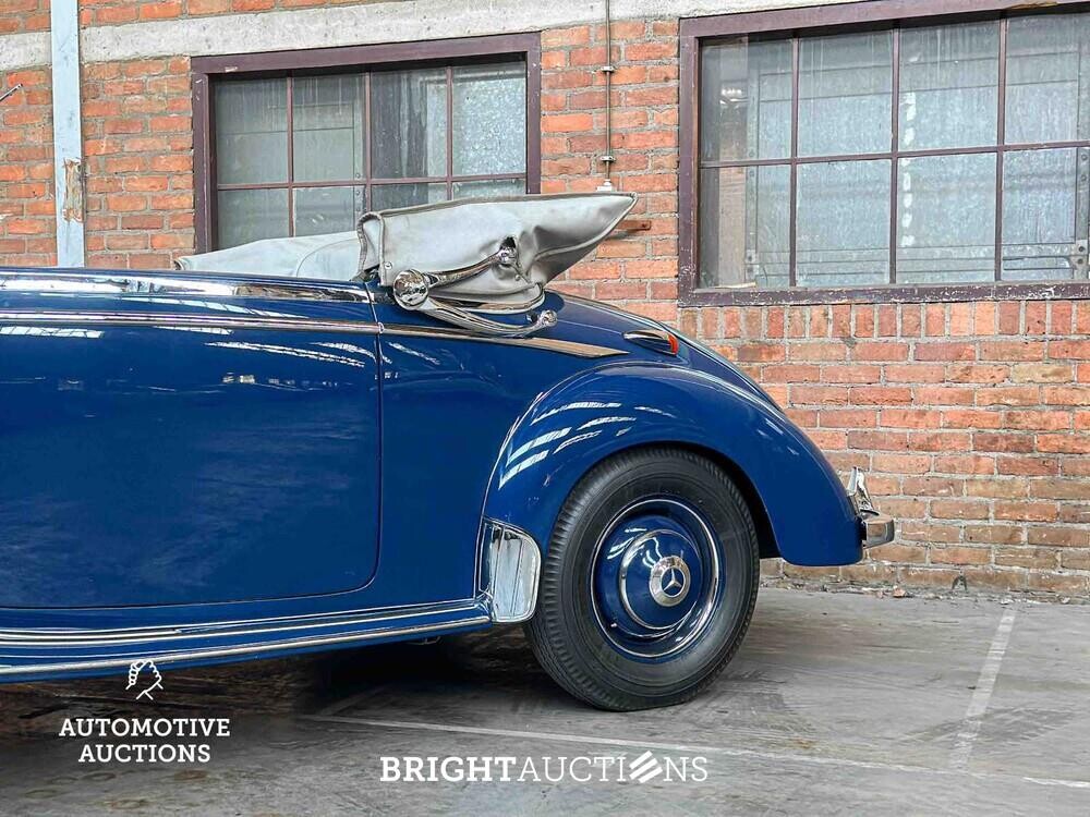 Mercedes-Benz 220 A Cabriolet W187 200-SERIE 1951, DR-27-11