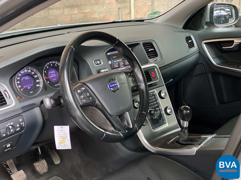 Volvo S60 2.0T Intro Edition 203pk 2010 -Origineel NL-, 02-NJ-L9