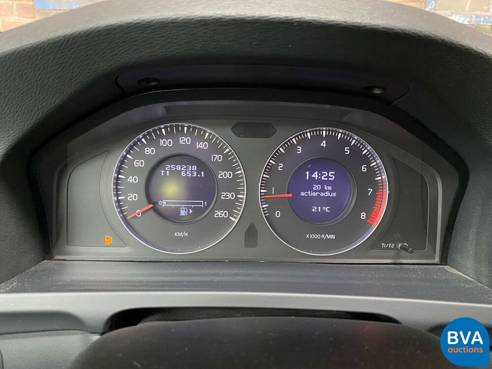 Volvo S60 2.0T Intro Edition 203pk 2010 -Origineel NL-, 02-NJ-L9