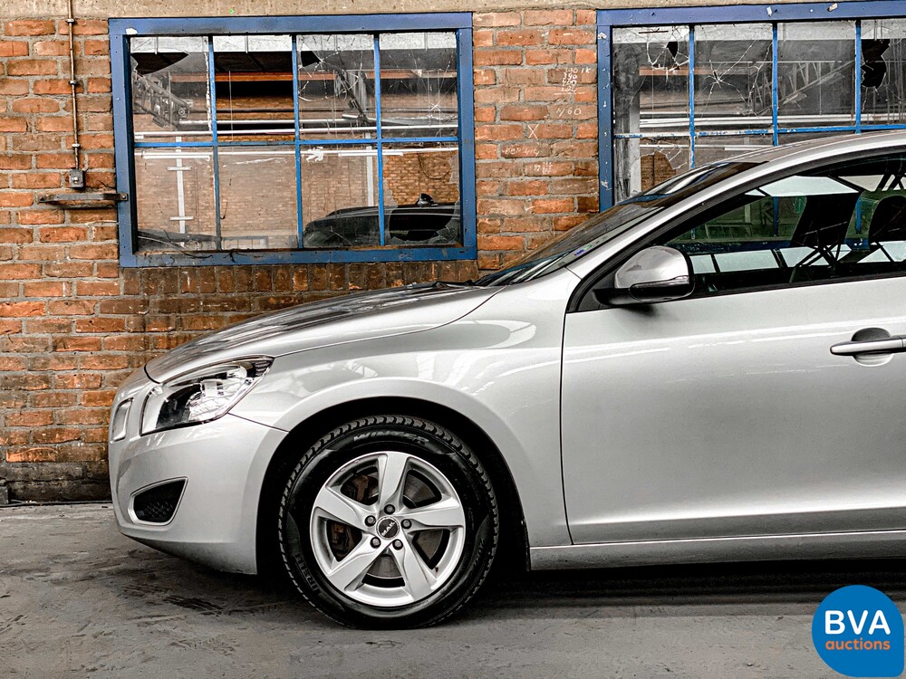 Volvo S60 2.0T Intro Edition 203pk 2010 -Origineel NL-, 02-NJ-L9