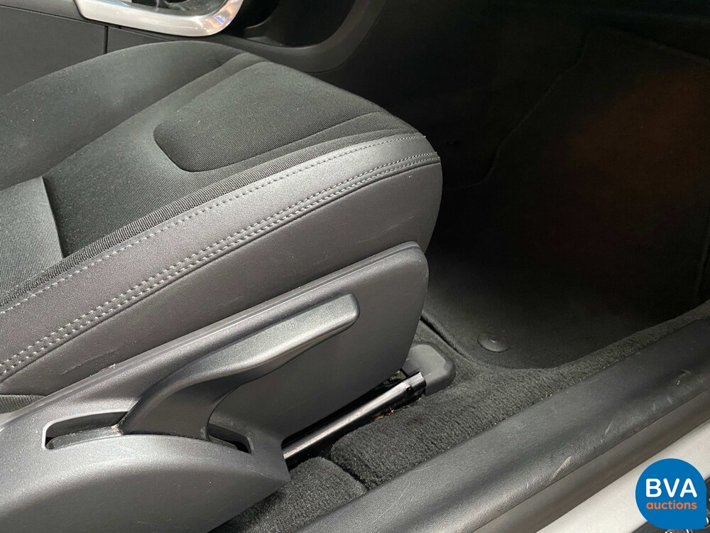 Volvo S60 2.0T Intro Edition 203pk 2010 -Origineel NL-, 02-NJ-L9