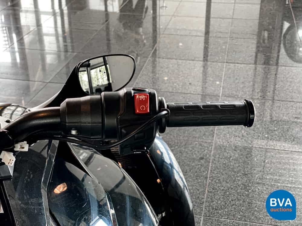 Can-Am Spyder F3 S SE6 115hp 2017 SPECIAL-EDITION BLACK -Org NL-, PP-270-X.