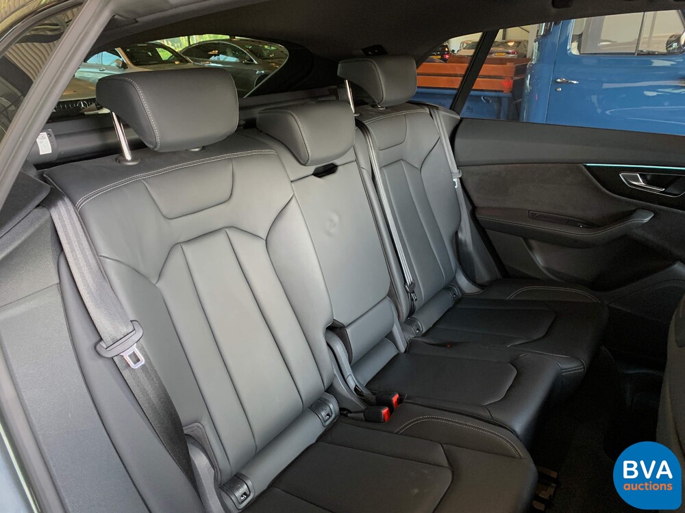 Audi Q8 50TDI Quattro 286hp S-Line 2020 WARRANTY.