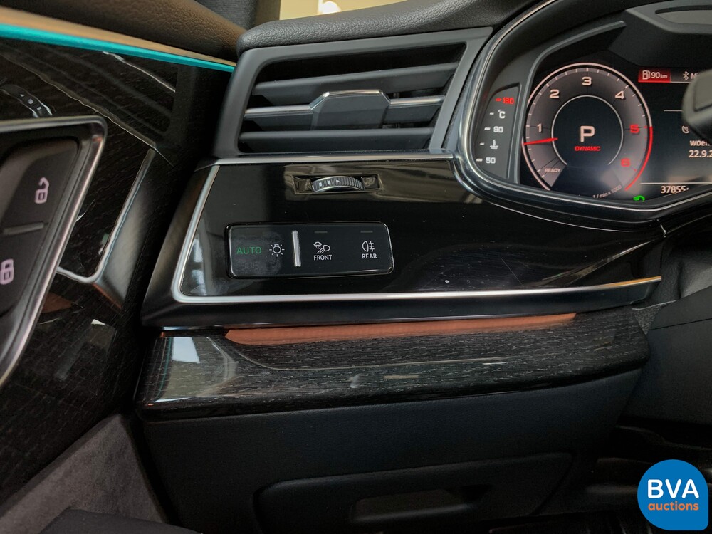 Audi Q8 50TDI Quattro 286hp S-Line 2020 WARRANTY.