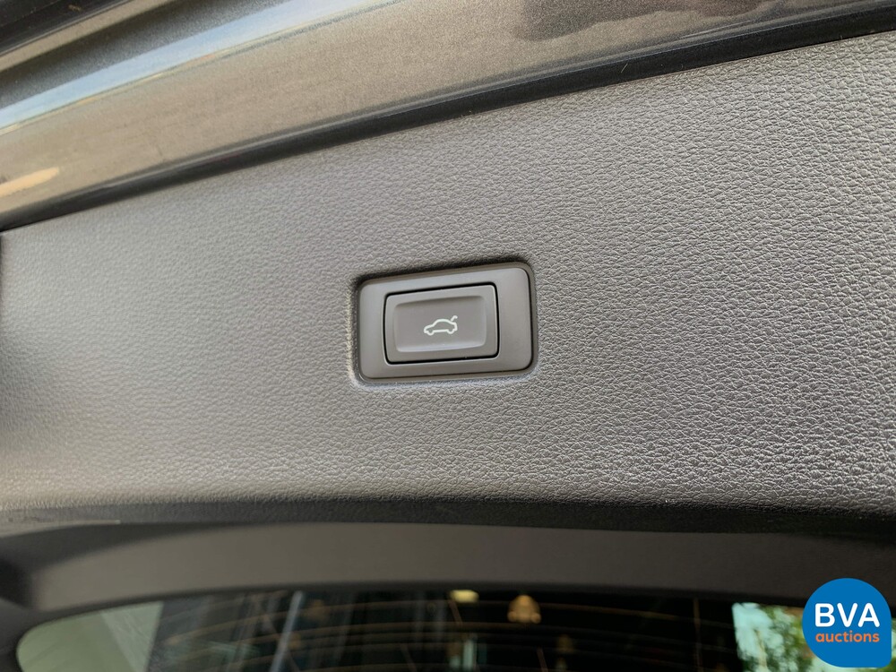 Audi Q8 50TDI Quattro 286hp S-Line 2020 WARRANTY.