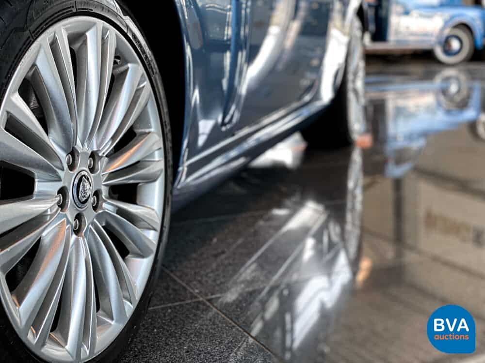 Jaguar XK Convertible 5.0 V8 Portfolio 385hp Convertible 2010.